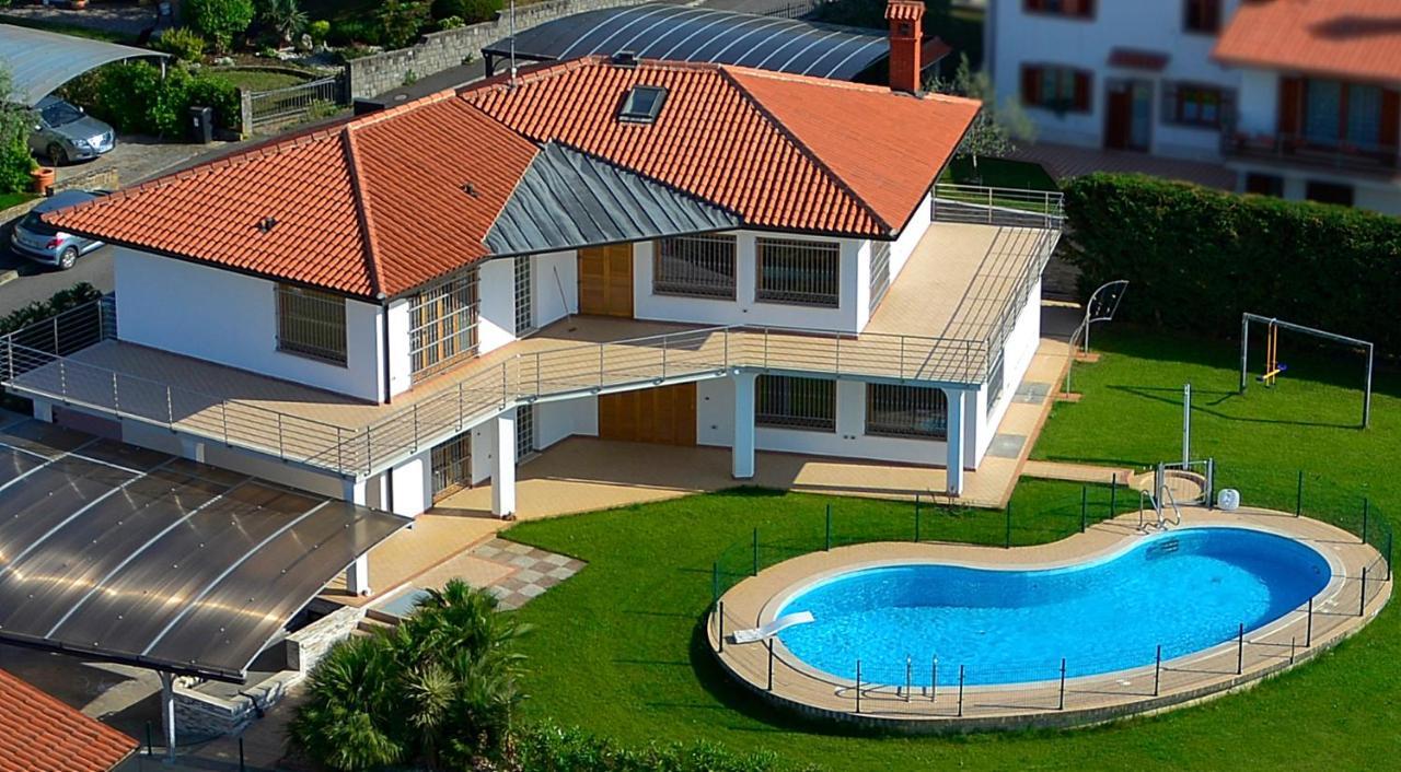Relax Vila Kampel Koper Luaran gambar